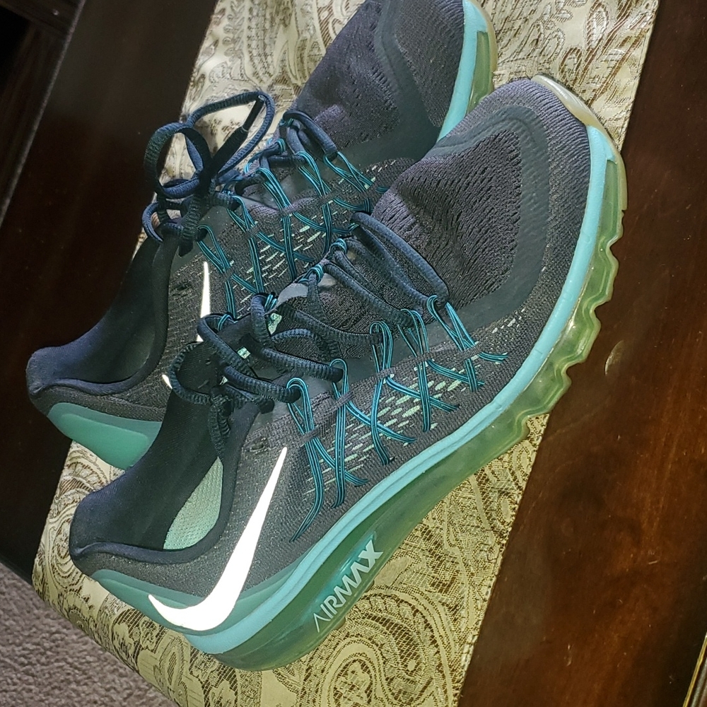 Nike shoes